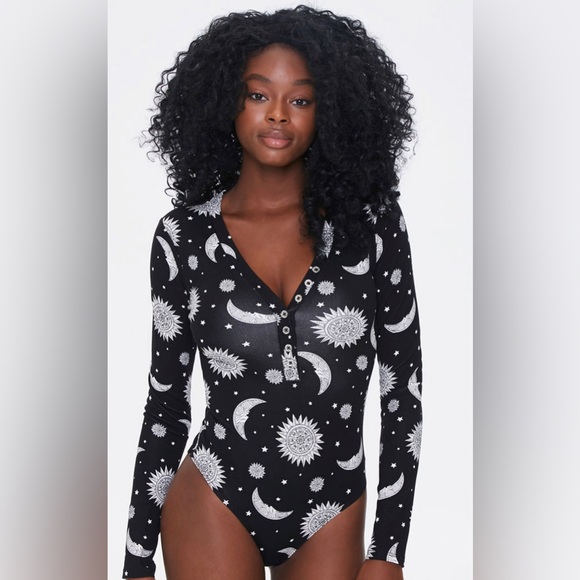 Celestial bodysuit forever 21 plus size - Picture 2 of 5